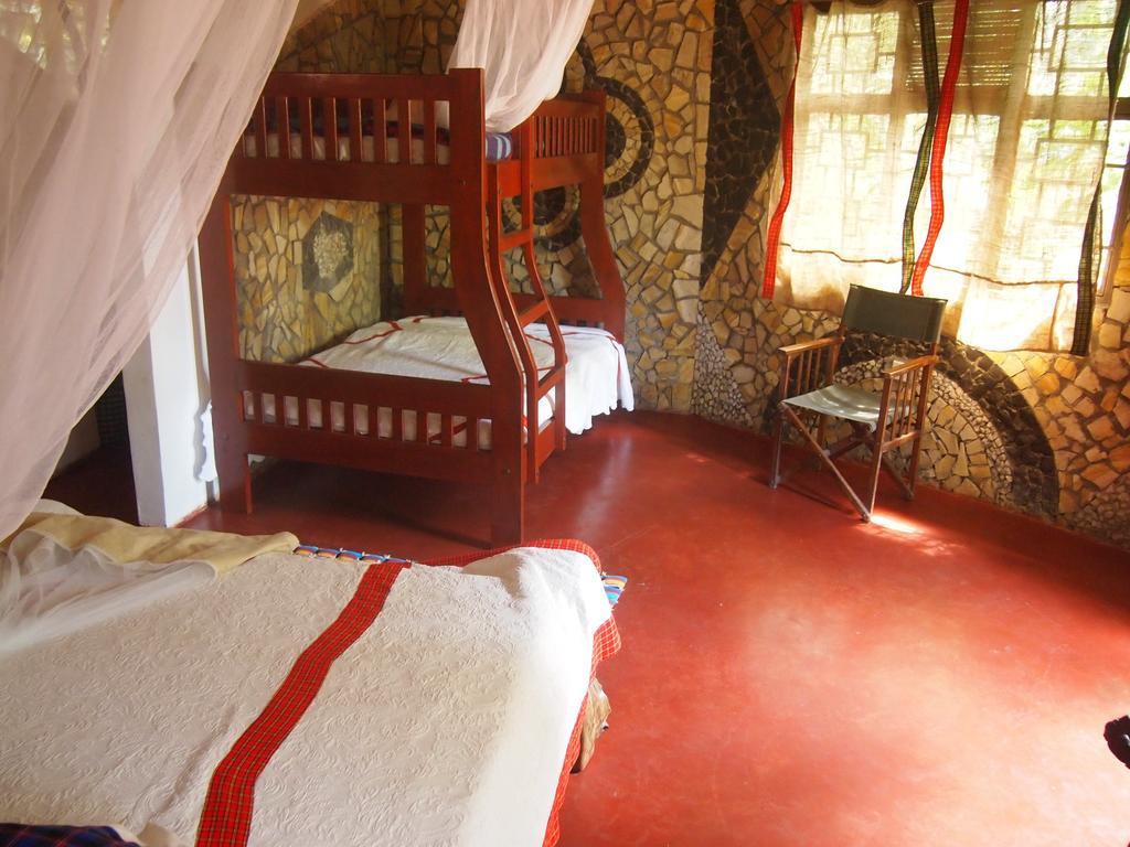 أروشا Songota Falls Lodge الغرفة الصورة